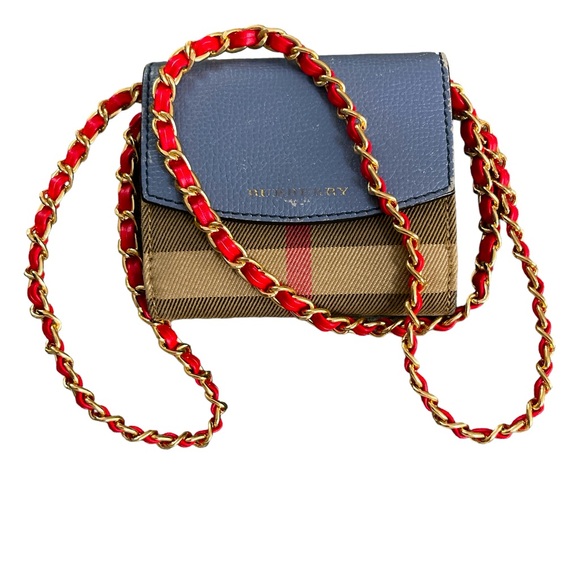 Burberry Small Snap Wallet With Red and Gold Crossbody Chain and Red Insert - Picture 12 of 16